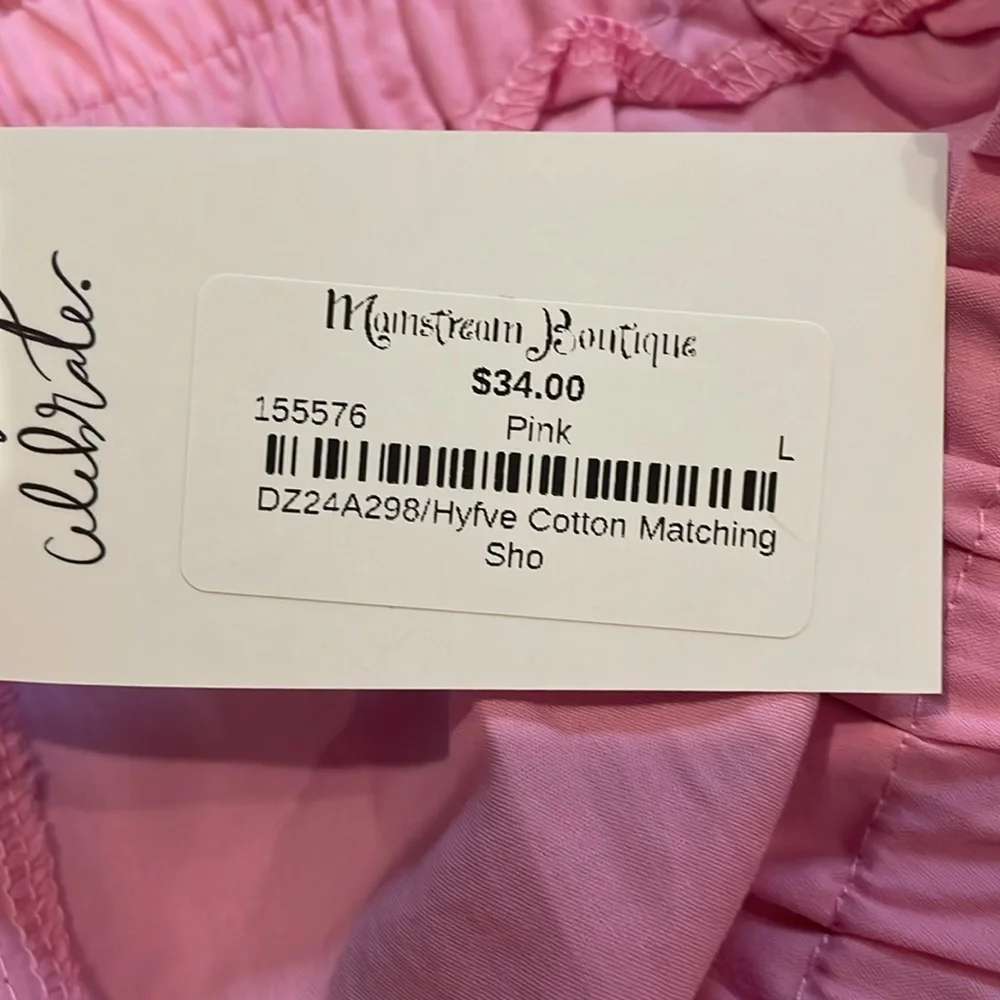 Double zero Pink Women's Shorts size large NWT - Picture 4 of 5